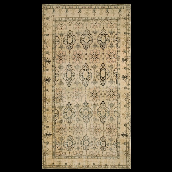Late 19th Century Central Persian Isfahan Carpet