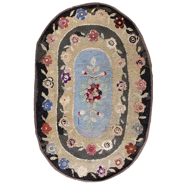 1930s Oval American Hooked Rug